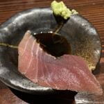 いかの墨 - キハダマグロ　一切れデカい