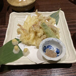 いかの墨 - 耳と下足の天ぷら