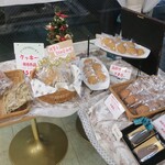 アルパイン洋菓子店 - 焼き菓子の様子①。