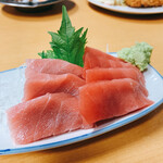 山城屋酒場 - まぐろ上ブツ　680円