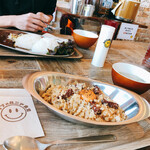 カリフォルニア食堂 - 