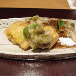 神保町 傳 - 芝海老の謎の野菜花包み揚げ