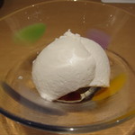 神保町 傳 - 杏仁豆腐