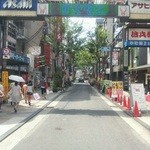 doutomborijihei - 40 【料理無関係】 店の前の道路の一例・(盛夏)