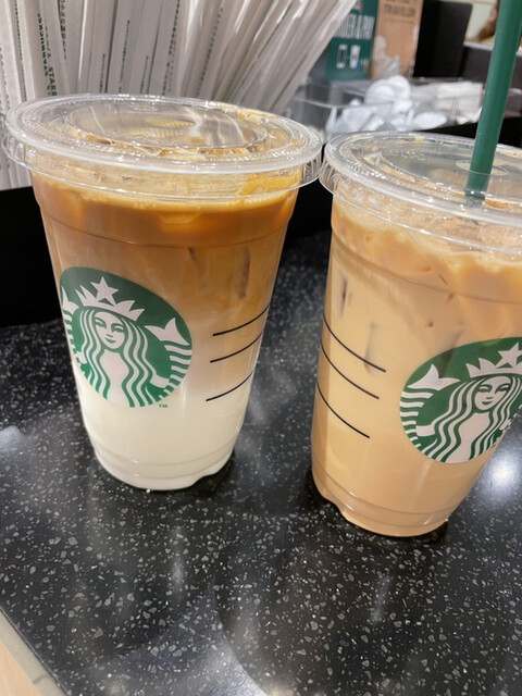 スターバックスコーヒー Tsutaya Bookstore エミフルmasaki店 Starbucks Coffee 古泉 カフェ 食べログ スターバックスコーヒー Tsutaya Bookstore エミフルmasaki店 Starbucks Coffee 古泉 カフェ 食べログ