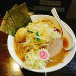 麺屋大斗 - 特製たっぷり野菜と味玉らーめん  980円