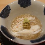 鮨 むらやま - 胡麻豆腐と松葉蟹