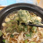 ふじ - 春菊の独特の風味はマイルド