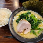 横浜家系ラーメン王子家 - 