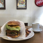 ベーカーバウンス - 『ゲットホットチリバーガー¥1600』