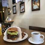 ベーカーバウンス - 『ゲットホットチリバーガー¥1600』