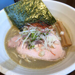 吟麺 今日華 - 激にぼし800円税込セメント色のスープと細麺！