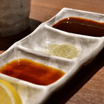 串揚げと和食 もりもと  - [手前から]出汁山葵醤油│北海道産なまら塩│オリジナルソース