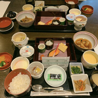 リュクス ダイニング ハプナ - 