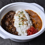 特製カレーのハーフ&ハーフ