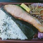 東武ストア - 厚切り銀鮭西京焼き弁当