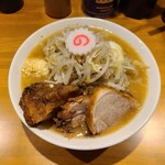 麺屋 神工 - ミニ+豚1枚　ヤサイ、ニンニク