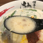 博多辛麺 狛虎 - 料理写真:白辛麺(豆乳ベース)小辛(2辛)900円