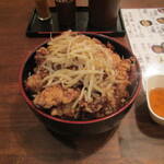 どんぶりブッチャー - トリカラ丼（柚子）