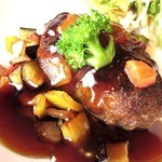 黒豚ハンバーグ×黒酢あんかけ