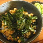 Tori Sou - 鶏丼(お漬物付き)