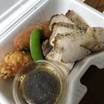 だいだいや - 肉盛り
      豚が美味い
      ソースが美味い