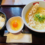 讃岐うどん 今雪 - [2]ちくわ天かけうどん＋玉子かけご飯