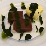 ビストロ茶葉蘭 - 洋食屋さんの自家製水羊羹、バニラアイスと濃い抹茶ソース添え