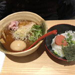 焼きあご塩らー麺 たかはし アトレ川崎店 - 