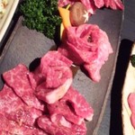 炭火焼肉 上杉 郡山店 - 