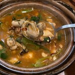 Oka han - 2021/01/18の1品
                        牡蠣と九条ねぎと豆腐のマーラー鍋