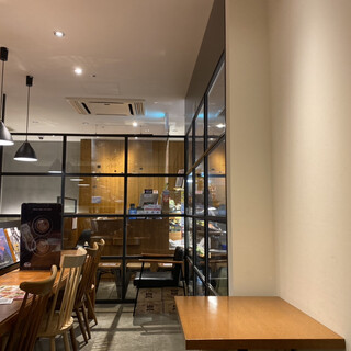 ヘッドクォーターズカフェ_2