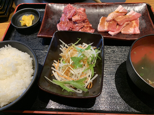 焼肉蔵 高岡野村店 ヤキニククラ 荻布 焼肉 食べログ
