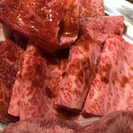 和牛放題の殿堂 秋葉原 肉屋横丁 焼肉 - 