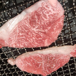 和牛放題の殿堂 秋葉原 肉屋横丁 焼肉 - 
