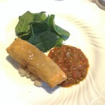 La Brianza - 真鯛のチーズフリットトマトソース。香ばしいチーズ衣軽やか真鯛しっとりふんわり、本当にいつも火入れが素晴らしく素材の持ち味が引き出されまくっているわ～ またトマトソースがいい感じで味変もおいしい楽しい♡