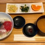 Shunsensakaba Mantenya - 海鮮丼