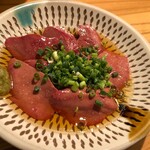 串麺 ともすけ - レバ刺し350円