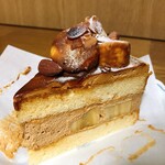 ケーキ ハコハナ - キャラメルバナナケーキ