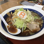 ８番らーめん - 野菜ラーメン590円+大盛180円