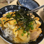 博多串焼 くしまろ - 親子丼(¥580)