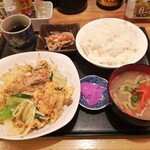 沖縄料理＆鉄板料理 カチャーシー - フーチャンプル定食