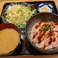 すき焼き 串カツ はるな 本町店 - 