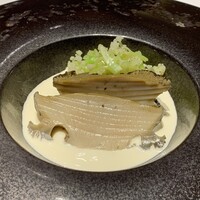 HAGI - スペシャリテのエゾアワビとカリフラワーのクリーム