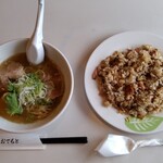 軽食 喫茶 リバー - 中華そば和らぎ(魚介)、チャーハン