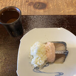 徳山鮓 - ⚫︎鯖の熟れ鮓　鯖と麹、米酢を混ぜて乳酸発酵させた保存食。深い味わいを醸し出します！吉田牧場のカチョカヴァロとマリアージュ♡