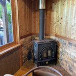 徳山鮓 - 冬はストーブであったか♡雪景色もいつか見てみたいですね(о´∀`о)