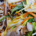 ゆで太郎 - 肉野菜そばにラー油