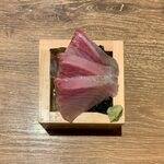 肉豆冨とレモンサワー 大衆食堂 安べゑ - 本日の海鮮（カンパチ） ¥399