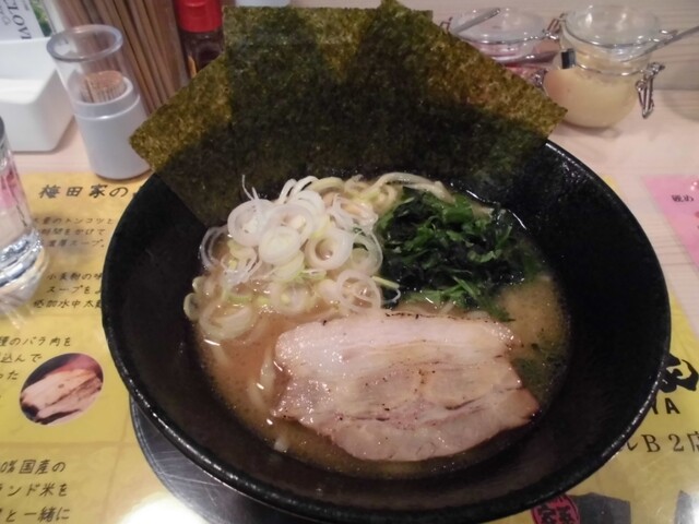 横浜家系ラーメン 梅田家 北新地 ラーメン 食べログ 横浜家系ラーメン 梅田家 北新地 ラーメン 食べログ